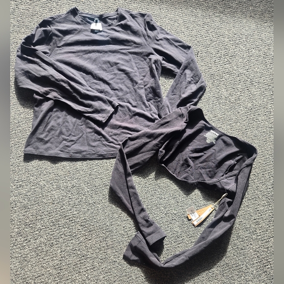SKIMS Tops - SKIMS LONG SLEEV SHIRT LOT OF 2